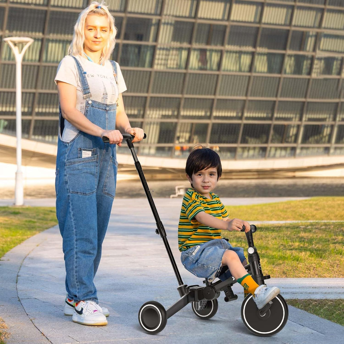 XJD 5-in-1 driewieler, loopfiets vanaf 1 jaar met duwstang voor kinderen vanaf 1 - 4 jaar, loopfiets met afneembare pedalen en verstelbare zitting, kinderdriewieler, babyfiets (zwart)