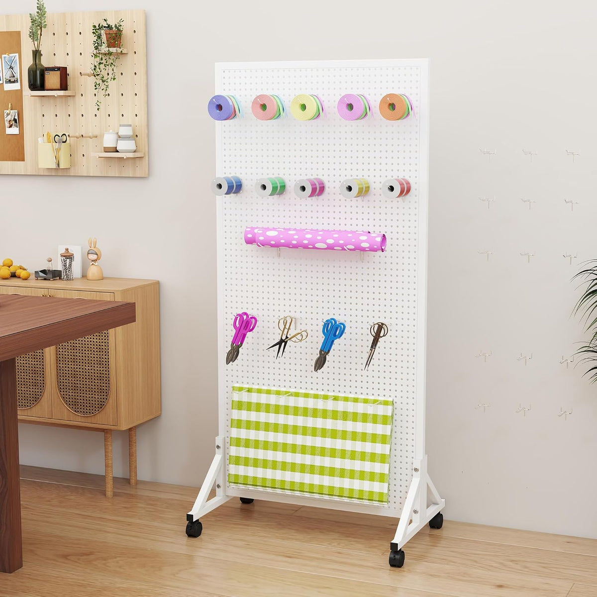 Pegboard Displaystandaard – Pegboard Standaard – Displayrek – Verkoopdisplay – Pegboard Paneel – Wit Vrijstaand Metalen Ontwerp – 60 x 33 x 120 cm Inclusief 20 Haken