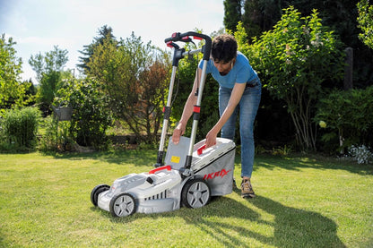 IKRA Elektrische Grasmaaier IERM 2043 T, 2000W, 5-standen maaihoogteverstelling 30-75mm, maaibreedte 43cm, incl. mulchkit