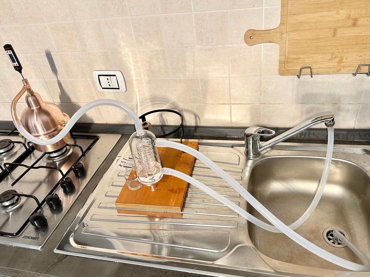 Distiller for copper essential oils, with glass condensing column - QUORE