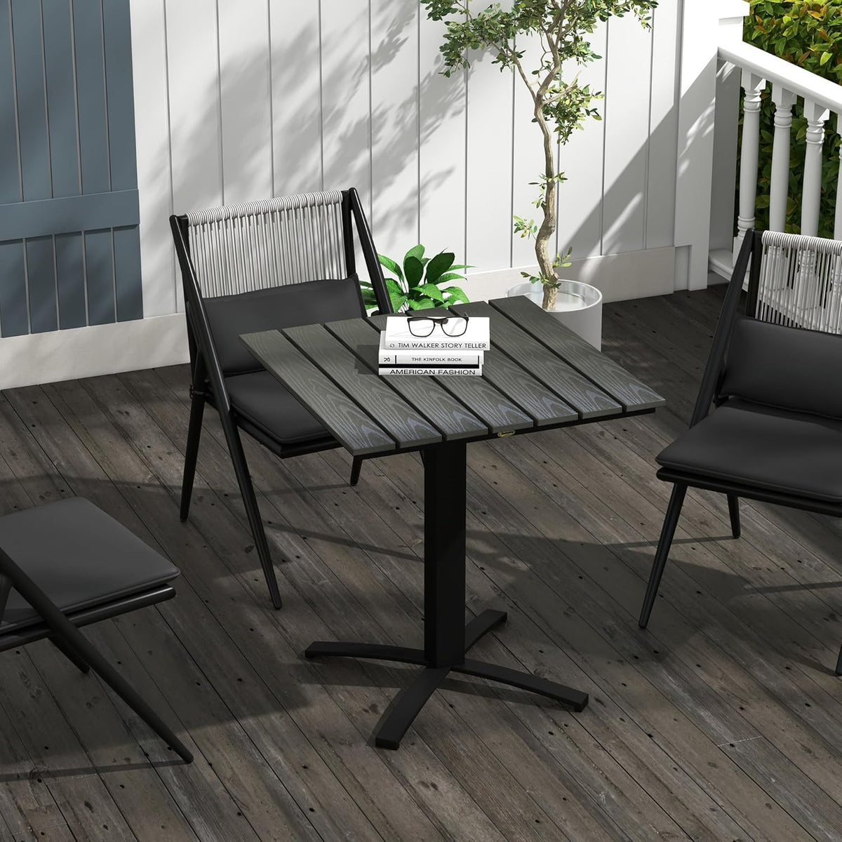 Tuintafel – Balkontafel – Terrastafel – Tuinmeubel – Eettafel – Grijs – Houtlook Kunststof Blad – Lichtgewicht Aluminium Frame