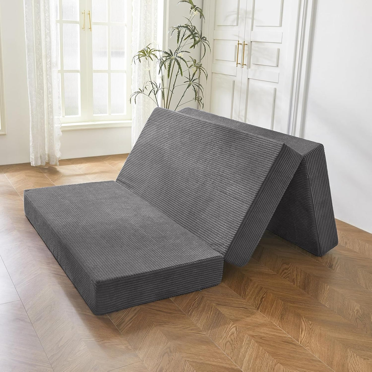 MAXYOYO Opvouwbare ribfluwelen matras, drievoudig vloermatras 15 cm dik met wasbare hoes, opvouwbaar in drieën, ruimtebesparend voor gasten (Houtskool, Tweepersoons)