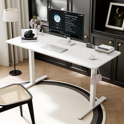 ERGOMAKER Staand Bureau 140x60cm, Elektrisch in Hoogte Verstelbaar Bureau, Computerbureau met Geheugenfunctie & Haken, voor kantoor, thuiskantoor (Wit Frame + Wit Tafelblad)
