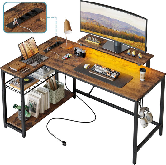 Hoekbureau – Bureau – L-vormig Bureau – Computerbureau – Thuiswerkbureau – Bruin Houtnerf – Ingebouwde Stopcontacten – LED-verlichting - QUORE