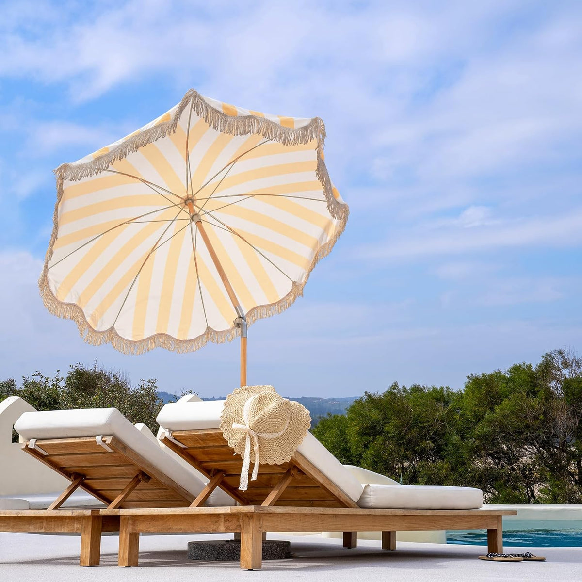 2M Boho strandparasol met franje, UPF 50+ kwastjes met draagtas, premium houten stang, opvouwbare terrasparaplu voor buiten, tuin, gazon, zwembad, tuintafel