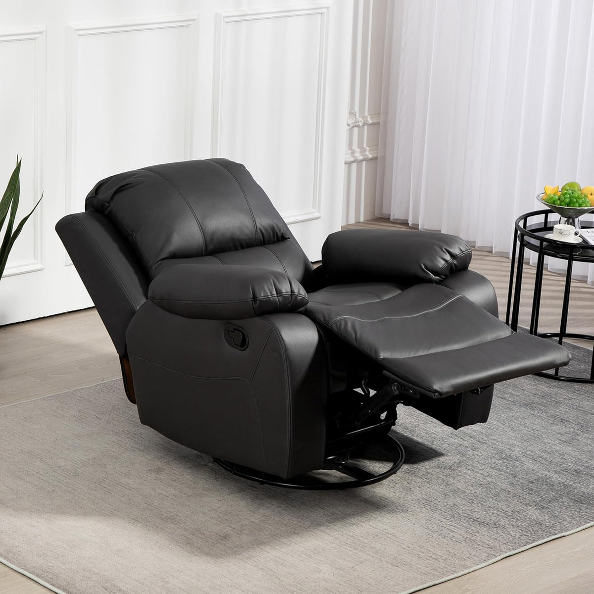 Relaxstoel – Fauteuil – TV Stoel – Ligstoel – Zwarte Microvezel Stoel – Verstelbare Rugleuning Tot 135° – Ingebouwde Voetensteun & Draaibaar