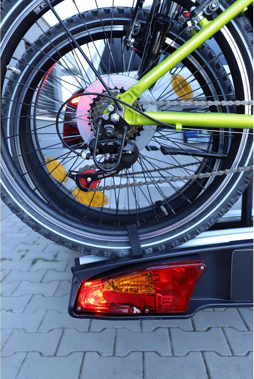 cartrend Koppelingsfietsendrager Alu Active, geschikt voor 2 fietsen, fietsendrager koppeling, fietsendrager auto, drager auto, zwart-zilver
