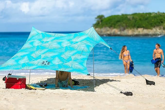 Neso tenten strandtent met zandanker, draagbare luifel zonnescherm - 2,1 mx 2,1 m - gepatenteerde versterkte hoeken (Aqua Fronds)