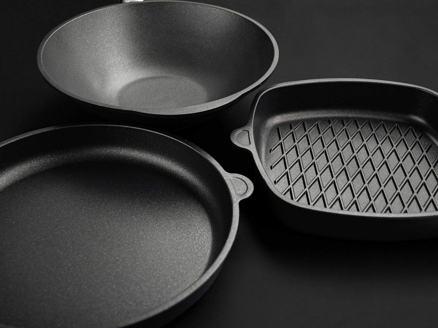 AMT Gastroguss Frying pan, 28 cm diameter, 7 cm high, stewpan, removable handle, suitable for induction, Lotan® non-stick finish, cast iron pan (cast aluminum), AMZN-I-728-Z20B - QUORE