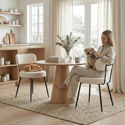Set van 2 Bouclé Teddy eetkamerstoelen, gestoffeerd, moderne keukenstoelen zonder armleuning en metalen poten, beige, comfortabele gestoffeerde stoelen voor eetkamer en keuken