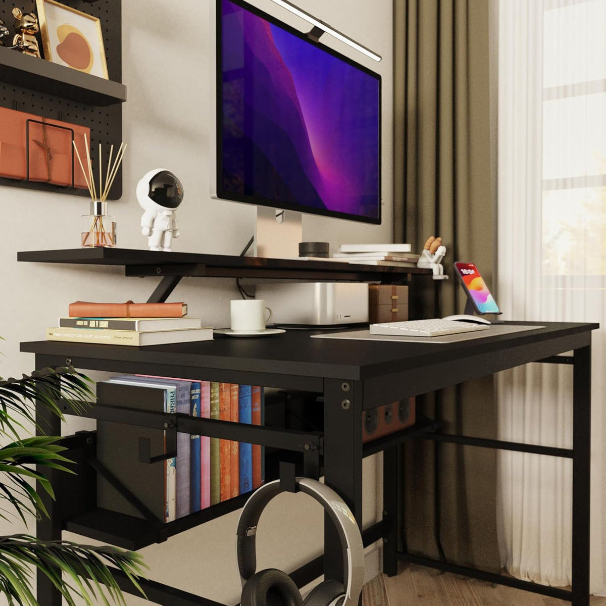 Mondeer Computerbureau, werkstation schrijfbureau met 2 verstelbare opbergplanken en grote monitorstandaard, ruimtebesparend voor thuiskantoor studio, 120 x 60 x 90 cm, zwart