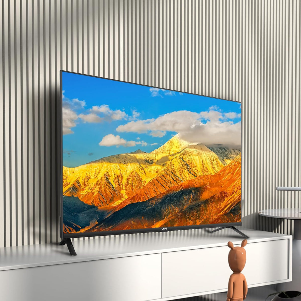 CHIQ L32H7G 32 inch Smart TV HD LED frameloos design HDR Google TV Google Assistant, Google Play Chromecast geïntegreerde Dolby Audio, WiFi Bluetooth HDMI USB2.0 CI+ 2023