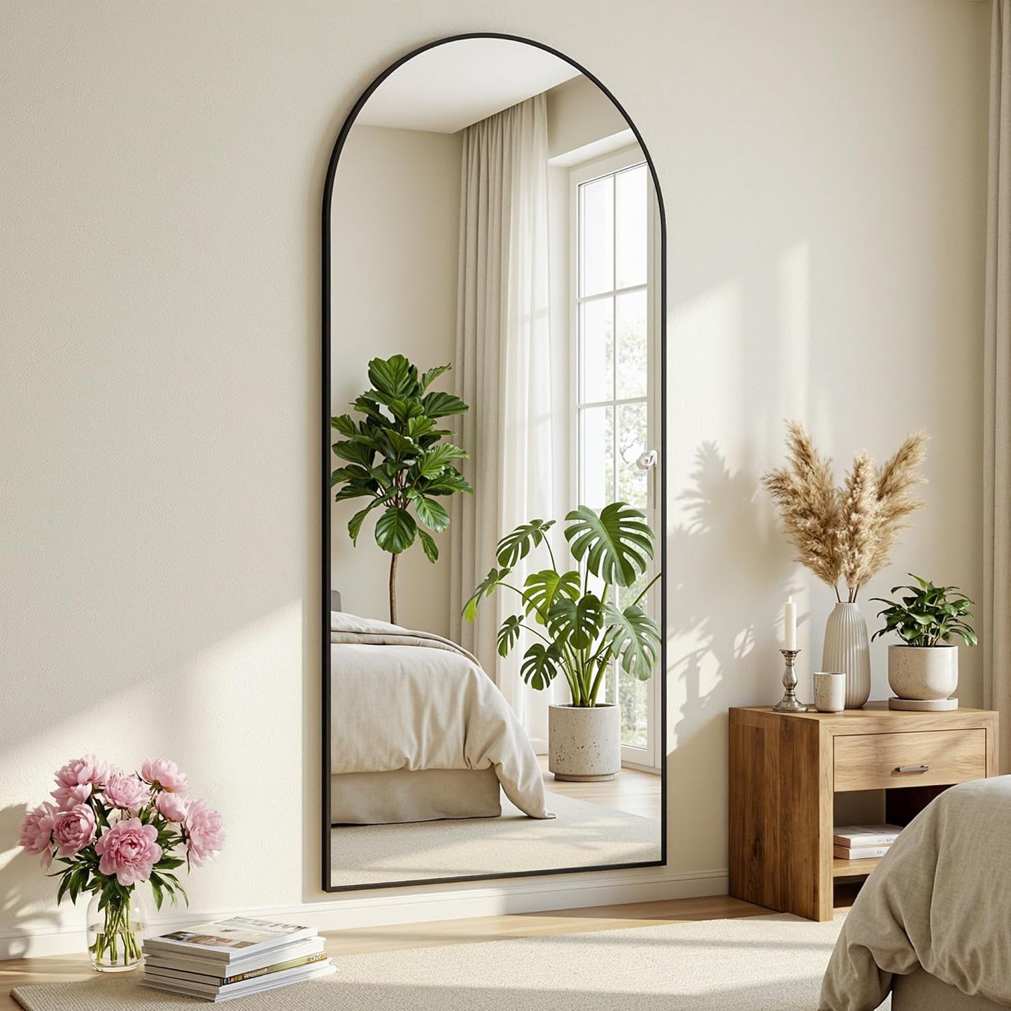Antok 180 x 72 cm full-body spiegel, gebogen staande spiegel, frame van aluminiumlegering, onbreekbaar glas, vloerspiegel voor woonkamer, kleedkamer, zwart