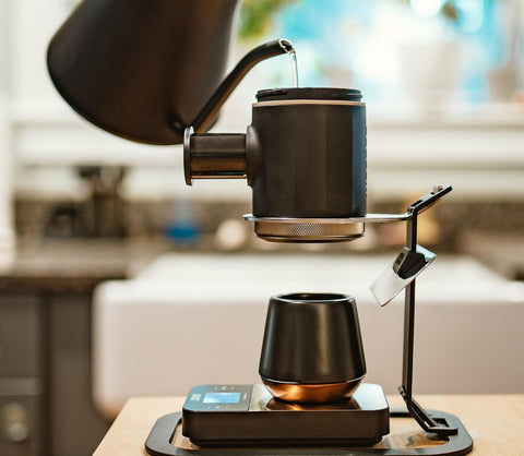 Draagbare Espressomachine - Koffiemachine - Handmatige Espresso Machine - met Beschermhoes - 18 bar - 80ml - voor Kantoor - Fietsen - Hiking - ‎10.6 x 7.8 x 7.1 cm - Grijs