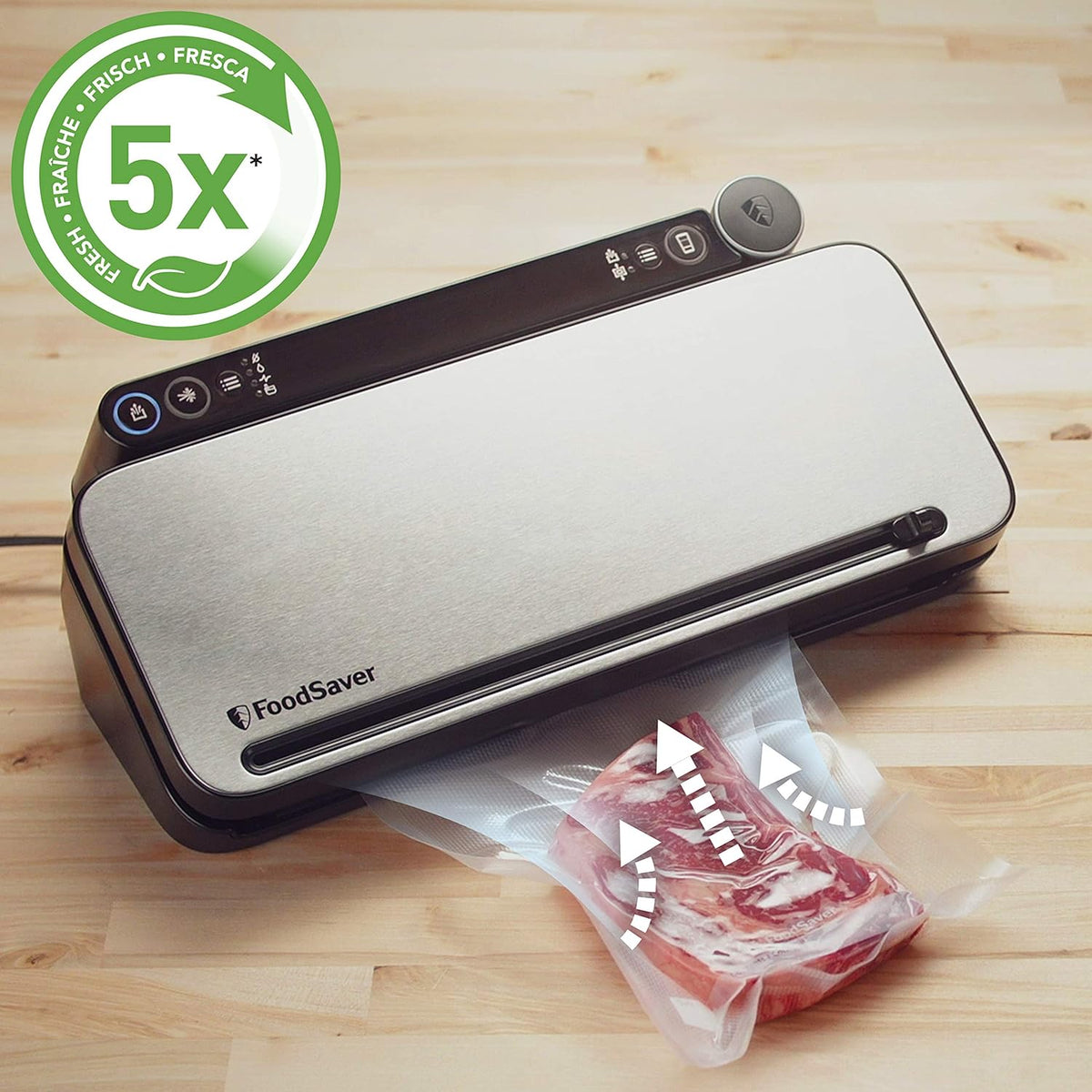 FoodSaver Vacuümmachine voor levensmiddelen, multifunctioneel opbergsysteem voor levensmiddelen met draagbare handaccessoires, 1 rol, 4 vacuümzakken en 4 zakken met ritssluiting [VS3190X]