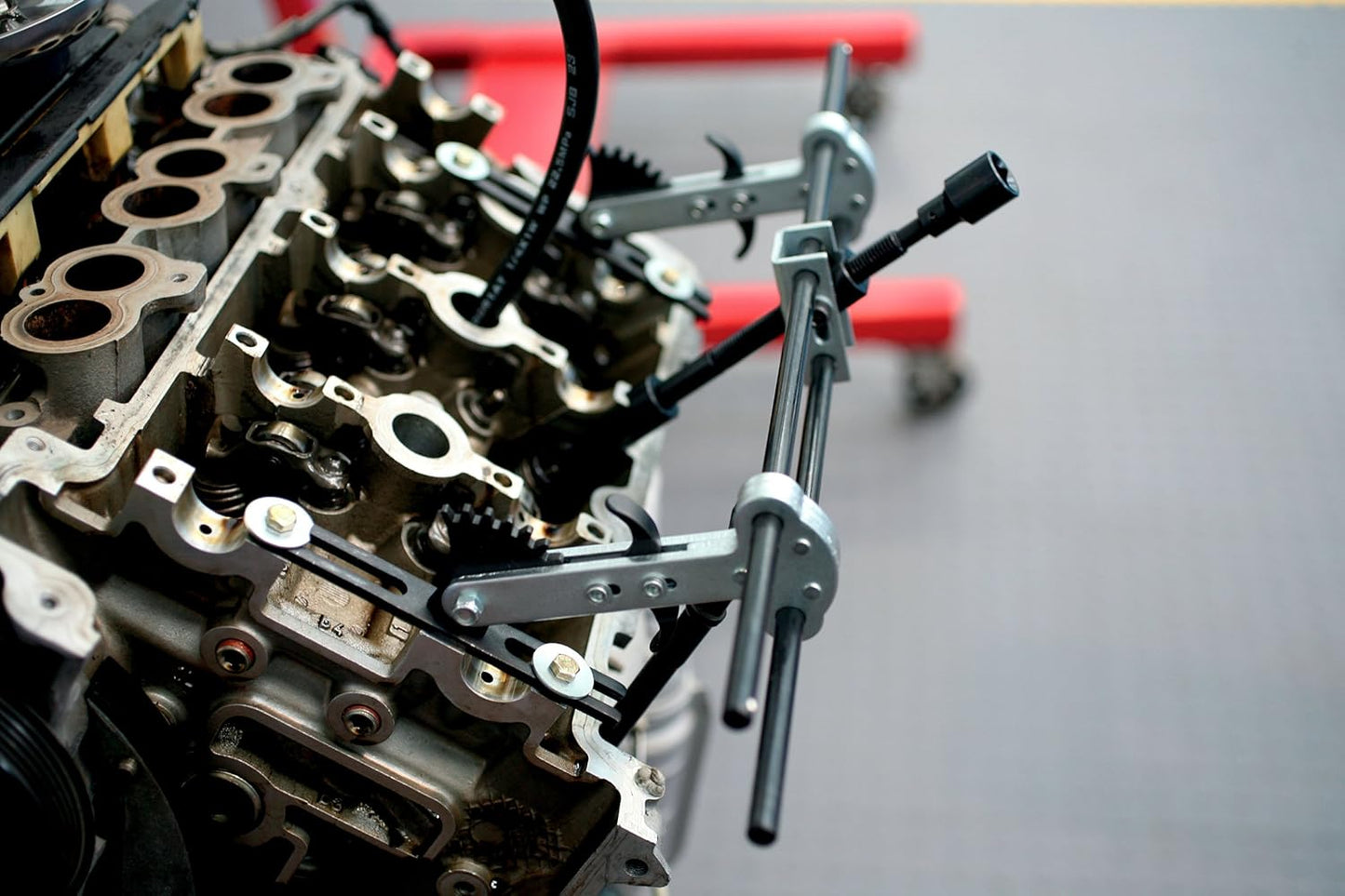 Klepverencompressor – Klepveerverwijderaar – Ventielveer Compressor – Klepveertool – Verbrandingskamerdruk Gereedschap – Universeel SOHC en DOHC – Inclusief 22 mm Persluchtadapter