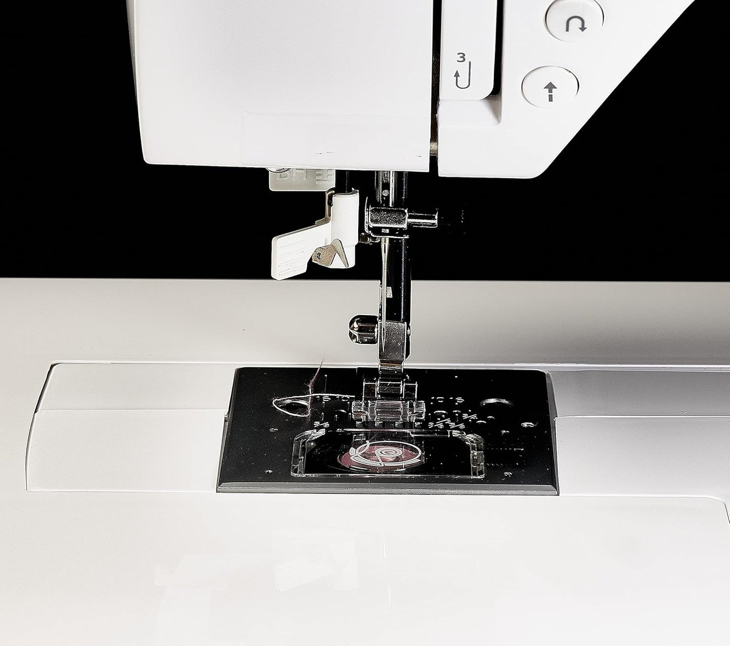 Digitale Naaimachine – Naaimachine – Elektronische Naaimachine – Computernaaimachine – Beginnersnaaimachine – Voor Beginners En Gevorderden – 300 Steekvarianten – Led-Display Met Achtergrondverlichting