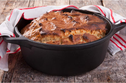 Victoria Dutch Oven Inductie Geëmailleerd Gietijzer 29cm, Cocotte 6,6L, PTFE en PFOA vrij, Geschikt voor Vuur, Barbecue, Oven, Kookplaat, Keramische kookplaat, Gas