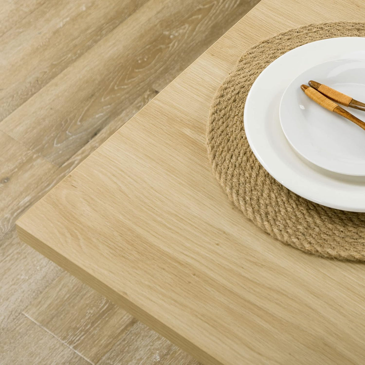 HOMCOM Dining Table, Island, Kitchen, Storage Cabinet, Table with Large Worktop, 4-6 People, Cabinet with 4 Doors and Shelves, Wood, Dimensions: 110 x 70 x 75.5 cm, White and Natural - QUORE