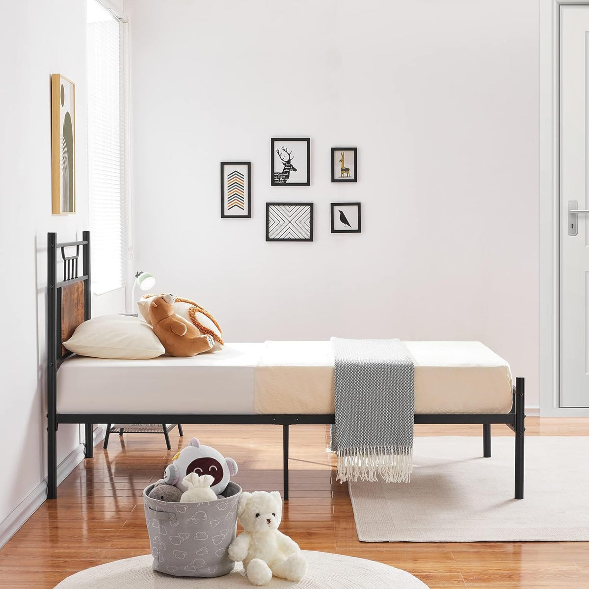 VECELO Bedframe 90 x 200 cm, eenpersoonsbedbodem met houten hoofdeinde, lattenbodem van hoogwaardig staal, opslag onder het bed, eenvoudige montage, bruin