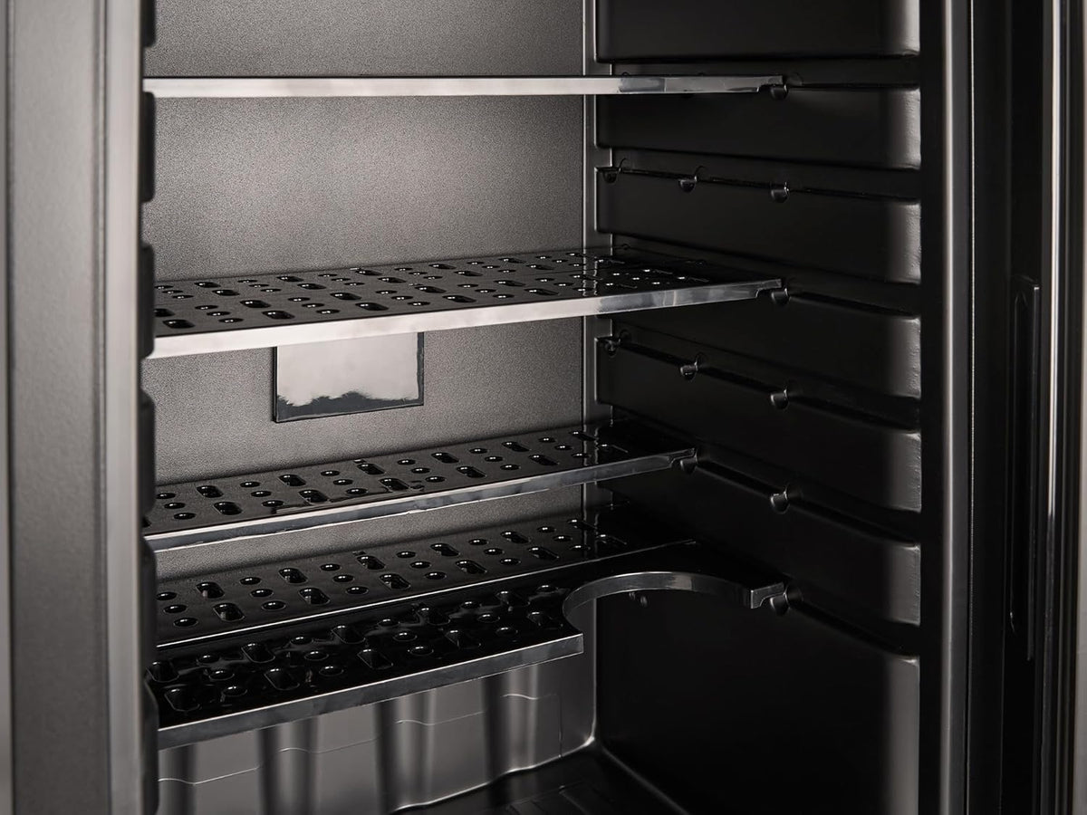 Corby Eton 40L glazen minibar in zwart met zwarte binnenkant - EU-stekker