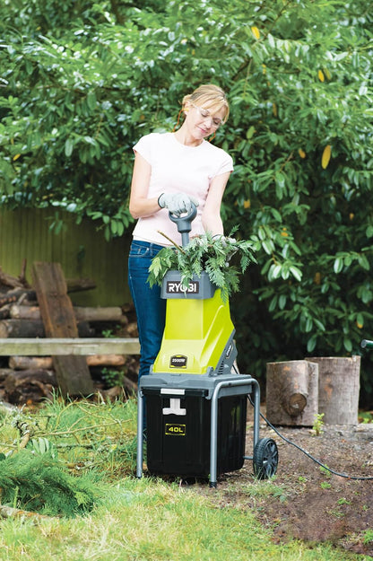 RSH2545B Tuinhakselaar, elektrische hakselaar, geschikt voor struiken, takken en andere zachte materialen, veiligheidsstopper, 2500 W, 40 l opvangbak