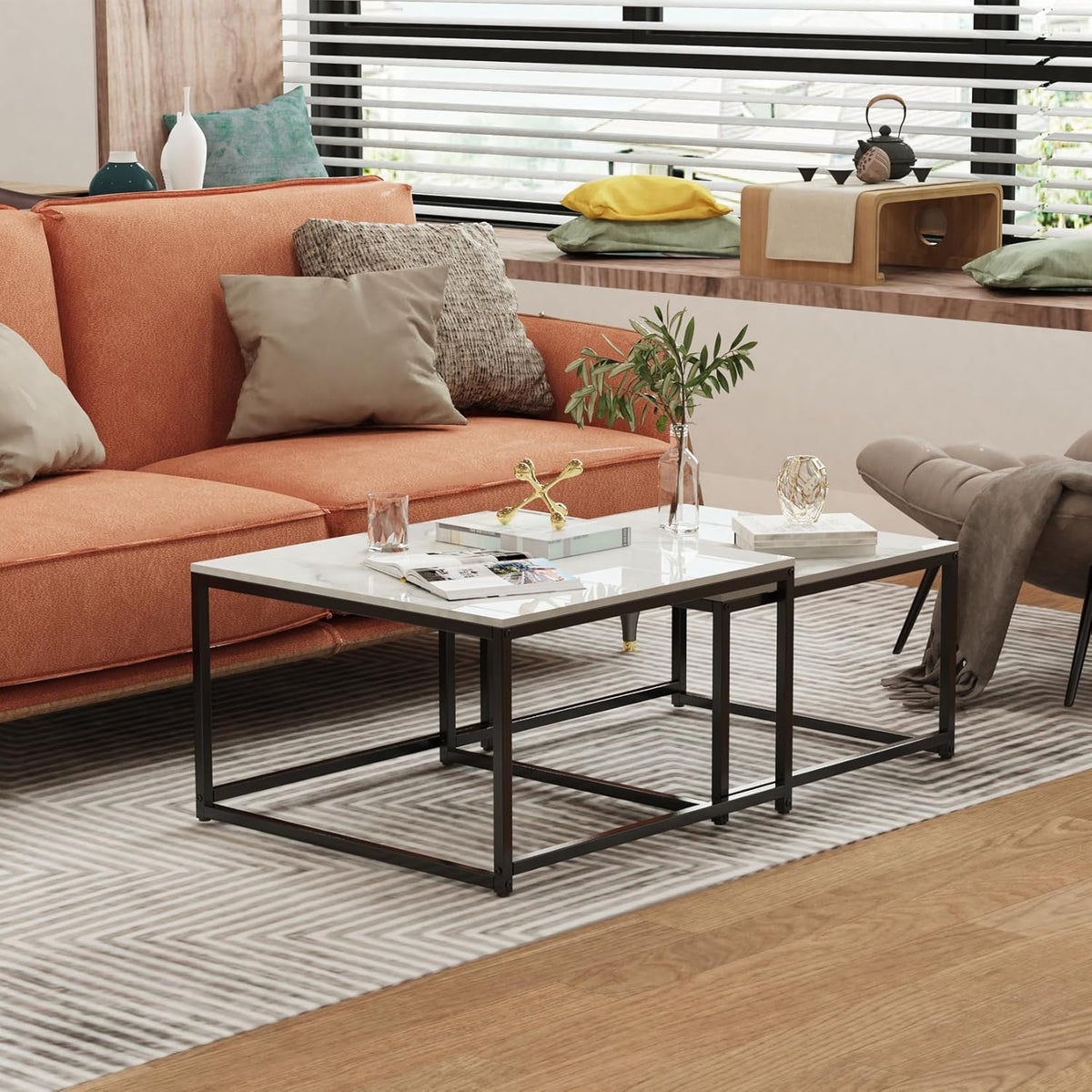 Witte marmeren bovenblad tafels vierkante salontafel - nesttafels set van 2 gesinterde steen met zwart metalen frame, woonkamer appartement hotel kantoor