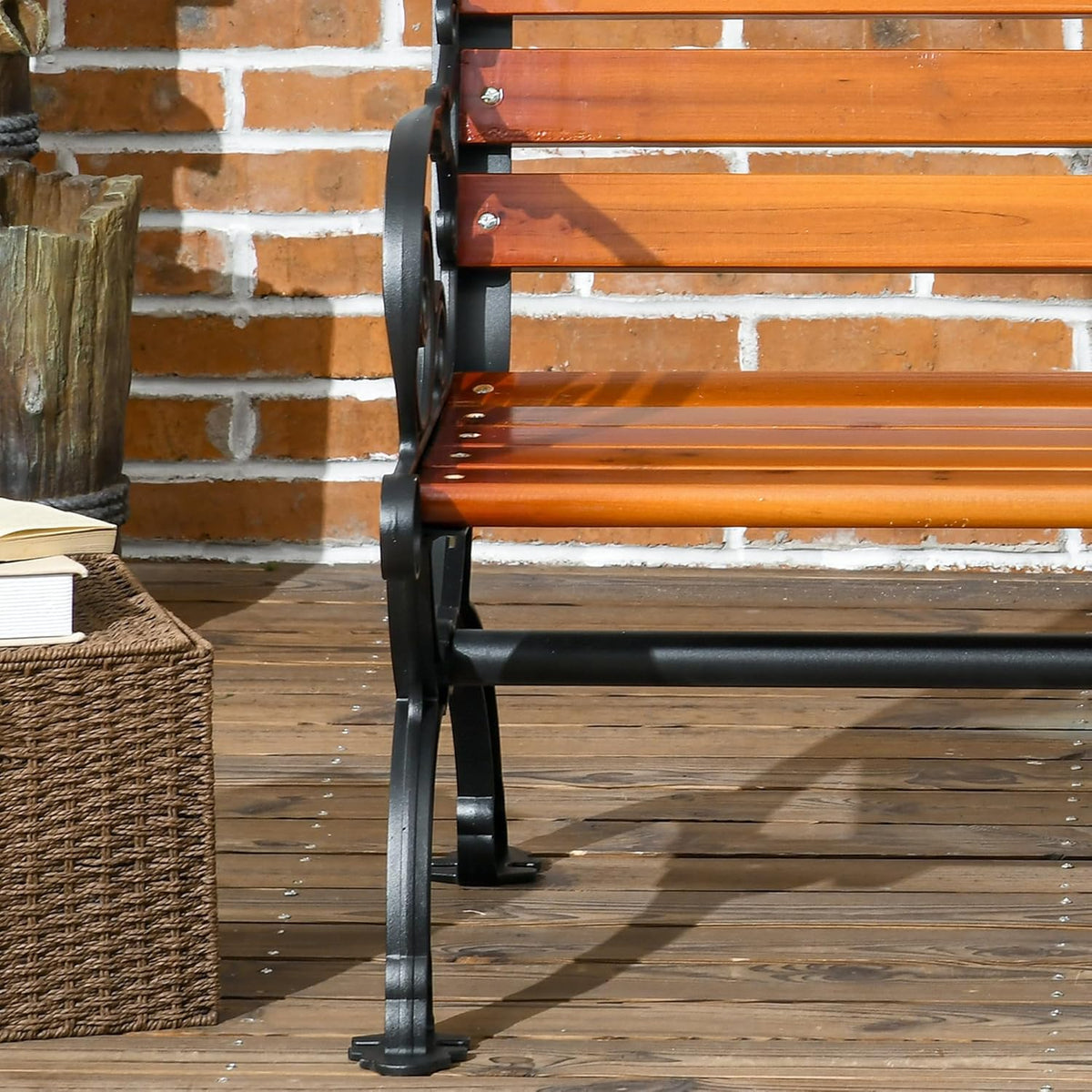 Outsunny Garden Bench Park Bench Double Sofa Balcony Bench with Armrests Garden Balcony Weatherproof Wood 120 x 64 x 79 cm Teak - QUORE
