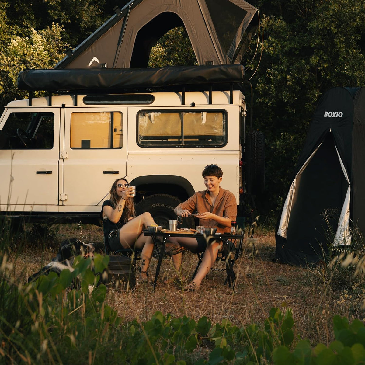 BOXIO - Tafel: inklapbare campingtafel 88 x 40 cm, weerbestendig, stabiel en opvouwbaar, in hoogte verstelbare outdoor tafel voor camping, tuin, balkon en camper accessoires, kleine tafel incl. tas