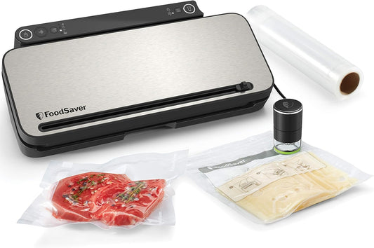 FoodSaver Vacuümmachine voor levensmiddelen, multifunctioneel opbergsysteem voor levensmiddelen met draagbare handaccessoires, 1 rol, 4 vacuümzakken en 4 zakken met ritssluiting [VS3190X]