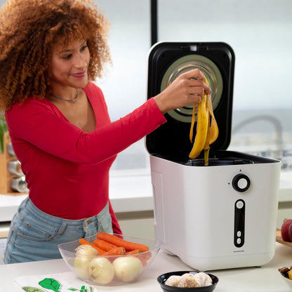 InnovaGoods® elektrischer Küchenkomposter 3 Liter, idealer Komposter für das Recycling von organischen Abfällen ohne Geruch, elektrischer Komposter mit Antihaftbeschichtung.
