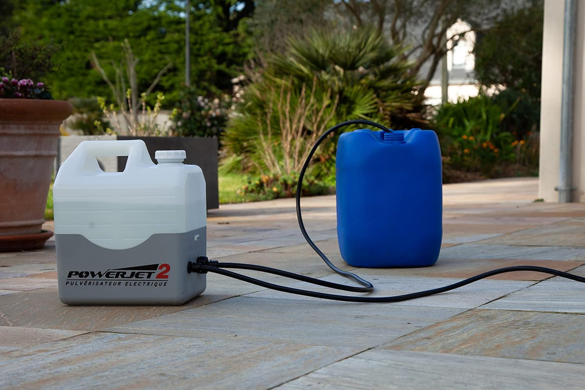 Multirex PowerJet 2 elektrische sproeier 12 V, bereik 10 m, looptijd 5 uur, pomp 5,5 bar met drukschakelaar, carbon lans 1,5 m, 7 sproeiers, externe afzuiging, ontschuimen daken gevels
