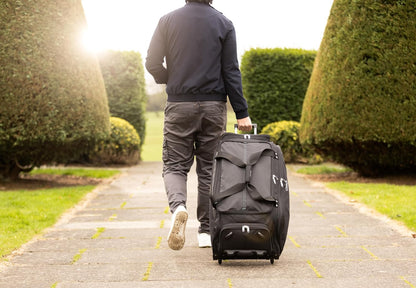 A2B Quest Lichtgewicht tas op wielen - Travel Duffle Bag met duurzame stress geteste wielen | Verstelbare riem, mesh zakken AB006, Zwart/Blauwgroen, L