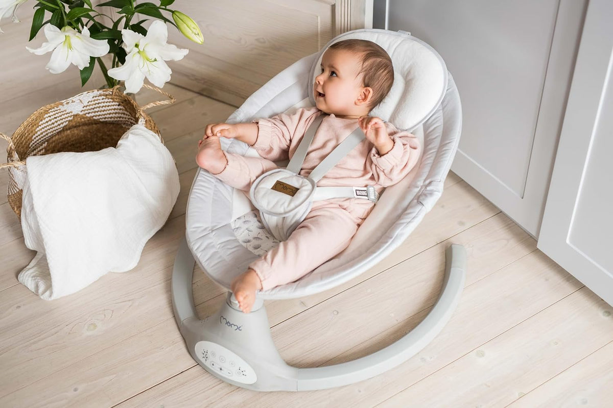 MOMI KENANI Rocking Chair for Children up to 9 kg Weight Foldable with Remote Control and Bluetooth for Connecting to Smartphone, Batteries and Mains with 5-Point Safety Belt - QUORE