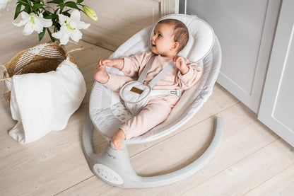 MOMI KENANI Rocking Chair for Children up to 9 kg Weight Foldable with Remote Control and Bluetooth for Connecting to Smartphone, Batteries and Mains with 5-Point Safety Belt - QUORE