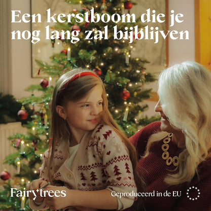 FairyTrees Kunstkerstboom – Nordmann, 180 cm, Realistische PVC-naalden, Handgemaakte essenhouten standaard, Made in EU.