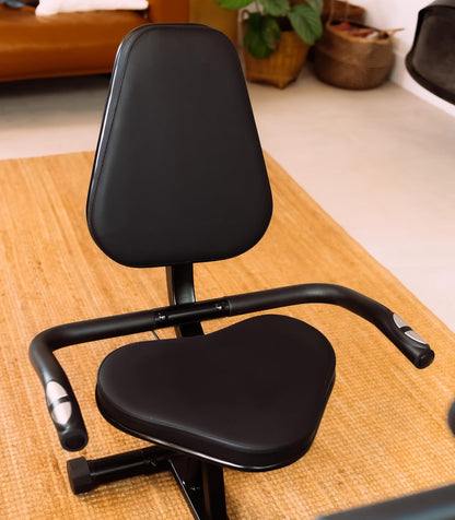 CARE FITNESS - Exercise bike - Cardio Master Connected - Adjustable & Comfortable - Shipped pedals - Magnetic resistance - 21 programs - QUORE