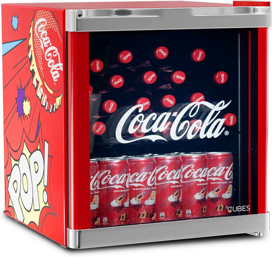 °CUBES Originele Coca-Cola PopArt mini-koelkast, rood, 48 liter, drankkoelkast met glazen deur, stil en energiezuinig, perfect voor kantoor, feestjes en gaming, coole flessenkoelkast, voor dranken