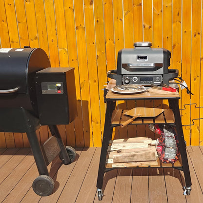 GFTIME Universele draagbare grillwagen, rollende roestvrijstalen grilltafel, keukeneiland multifunctionele wagen voor Solo Stove & Ninja Woodfire outdoor BBQ, grillstandaard met WPC-planken en 360°