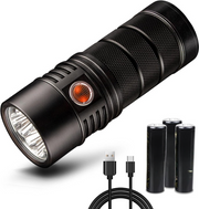 Zaklamp - Tactische Zaklamp - Krachtige Handgreep - Superheldere - Oplaadbare - Draagbare - met 3 Li-Ion Batterij - USB-kabel - Anduril UI - voor Zoeken - Wandelen - Noodsituatie - 8000Lm - 2.8V - ‎IPX8 - Zwart