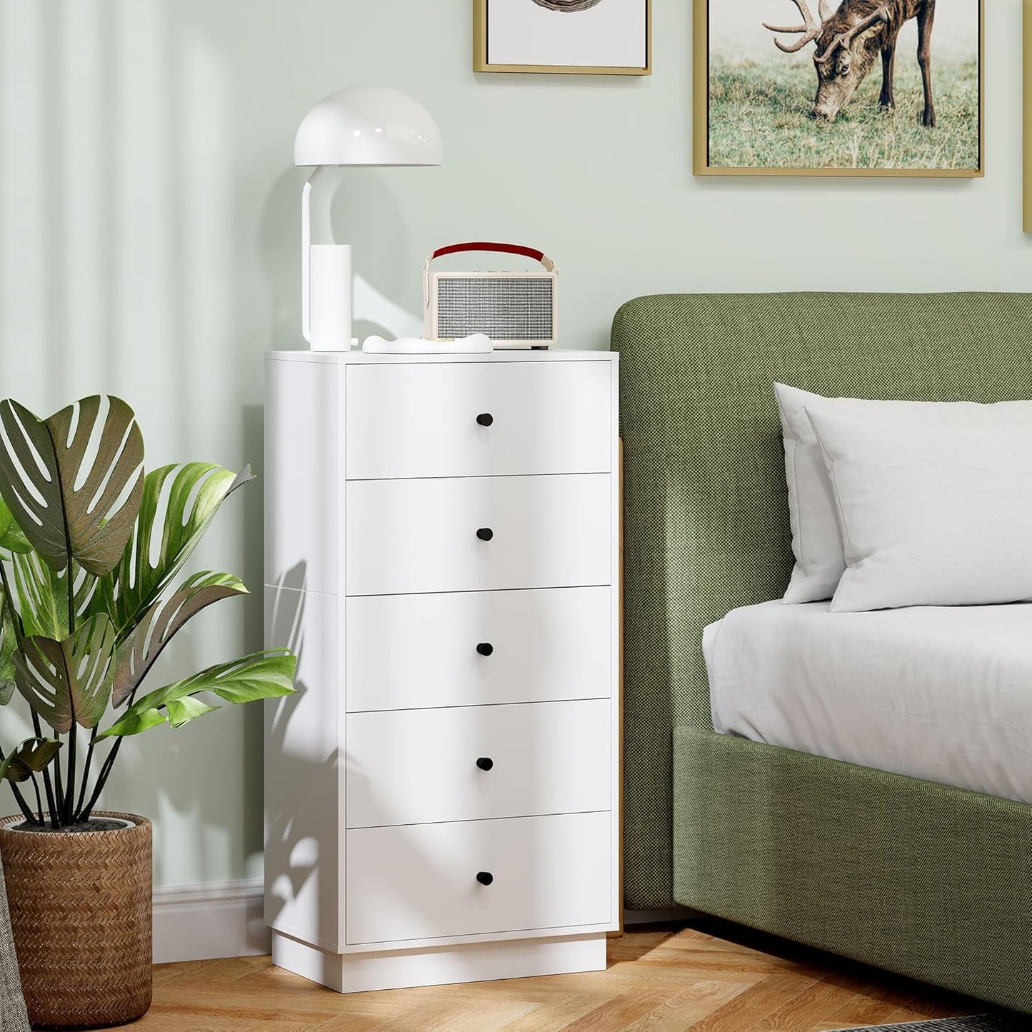 HOMCOM Kommode Sideboard mit 5 Schubladen Schrank aus Holzwerkstoff Aufbewahrungsschrank im Modern Stil Schubladenschrank Kommodenschrank für Wohnzimmer Schlafzimmer Flur 47 x 29 x 95 cm Weiß - QUORE