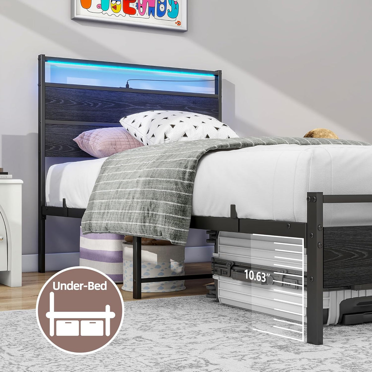 Bedframe van hout en metaal met laadstation en led, 90 x 200 cm, eenpersoonsbed met hoofdeinde en lattenbodem, functioneel