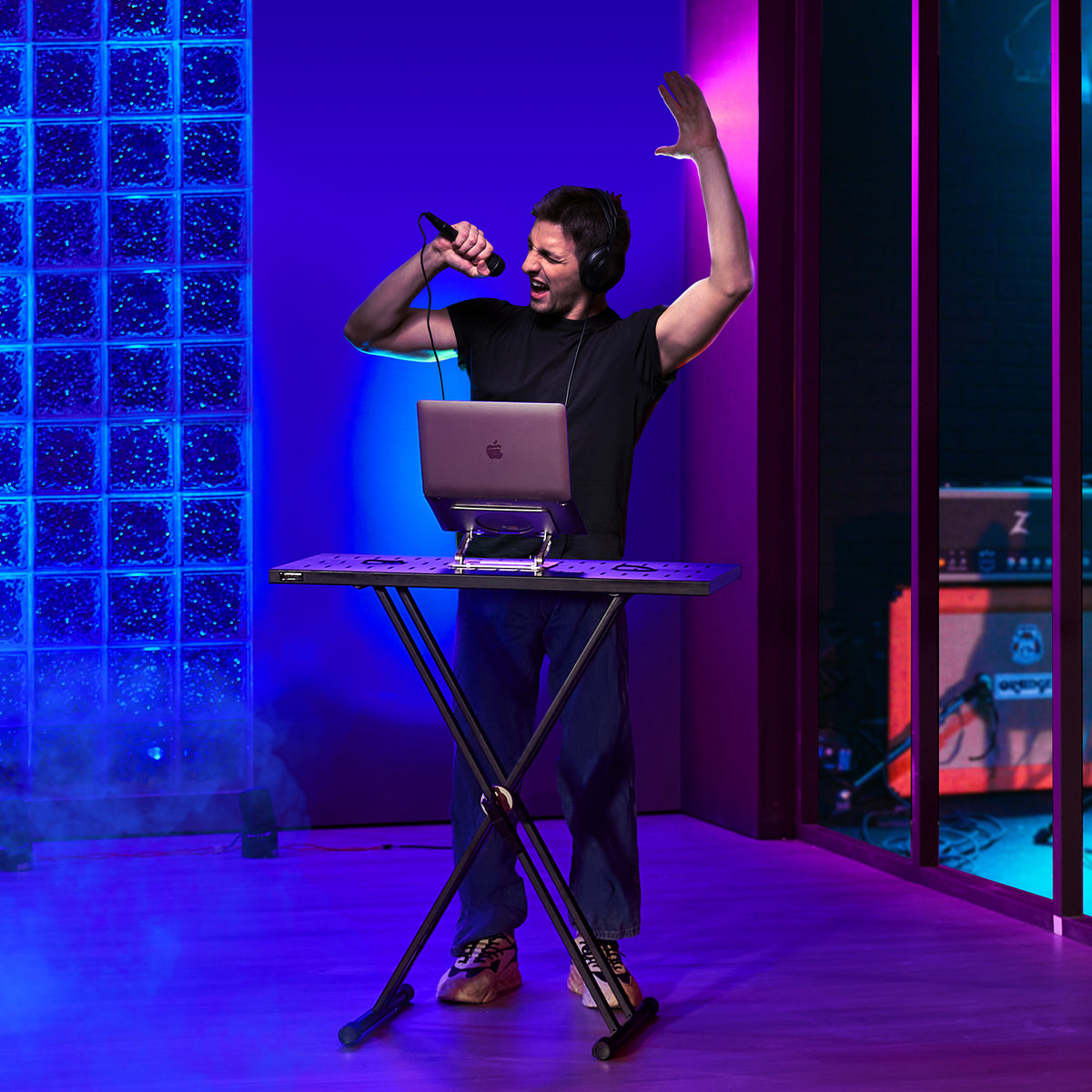 DJ tafel – DJ booth – DJ stand – Muziektafel – Mixer tafel – Verstelbare hoogte – Stabiel legeringsstaal frame