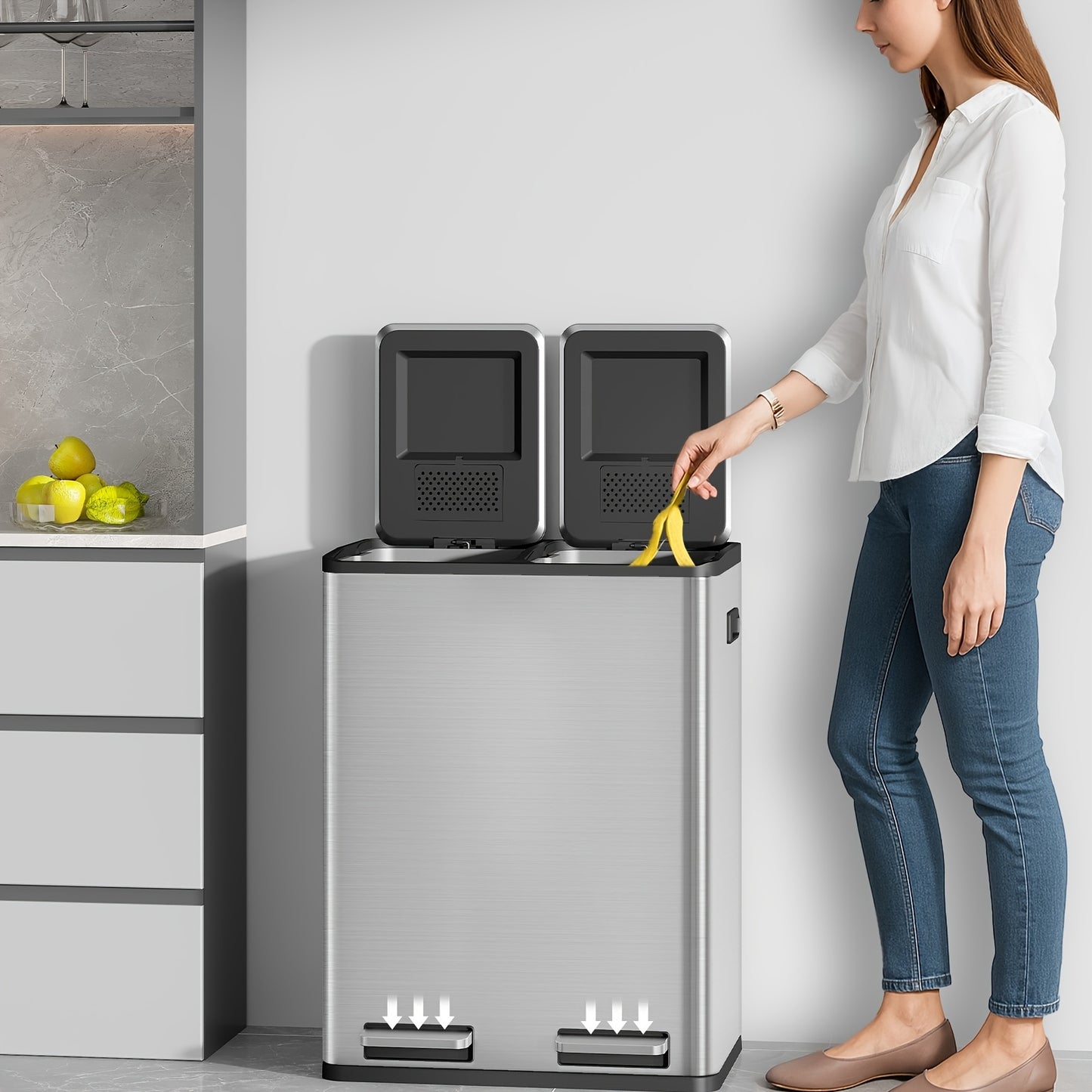 Afvalbak Keuken – Prullenbak – Vuilnisbak – Afvalhouder – Scheidingsbak – 2 Compartimenten 60L – Roestvrij Staal – Handenvrij Pedaal & Geruisloos Sluiten – Zilverkleurig