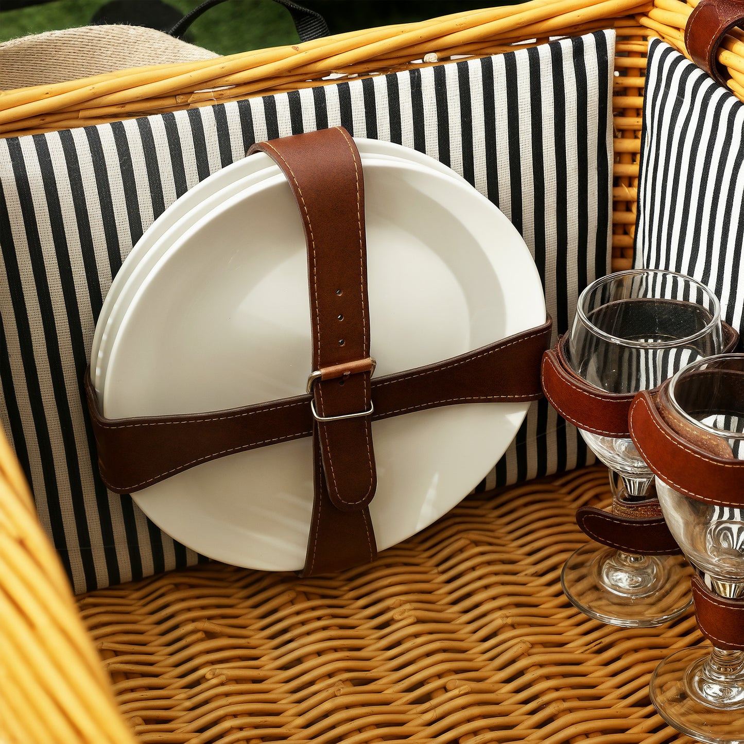 Vlechtwerk Picknickmand – Picknickmand Set – Picknicktas – Picknickkoffer – Picknickbak – Voor 4 Personen – Lichtgewicht Natuurlijke Materialen – Inclusief Picknickdeken & Flesopener