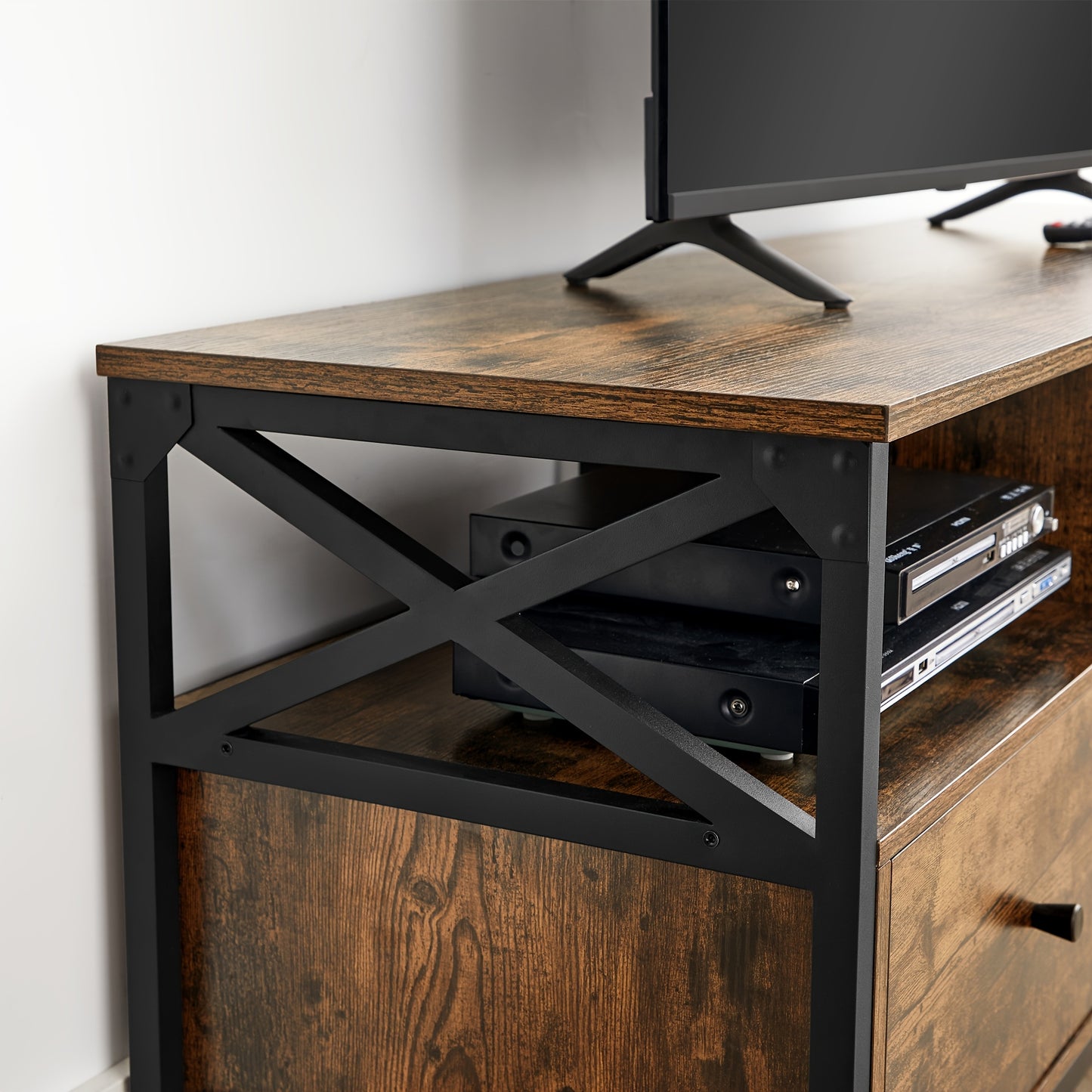 TV-kast – TV-meubel – TV-standaard – Tv-dressoir – Rustieke Bruin-Zwarte Afwerking – Geschikt Voor TV Tot 65 Inch – Stevig Stalen Frame