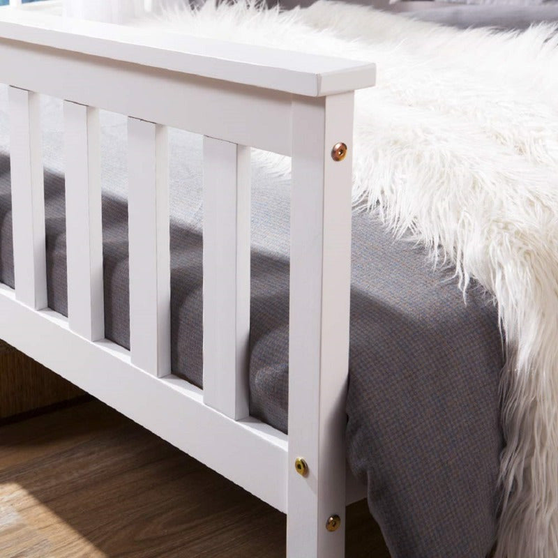 Tweepersoonsbed Wit Vurenhout – Bedframe – Houten Bed – Slaapbank – Bed Met Lattenbodem – 140x200 cm – Massief Hout