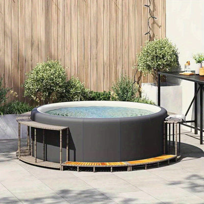 Hot Tub Omkasting – Badkuip Accessoires – Zwembad Trap – Opbergoplossing – Hottub Omranding – Grijs Poly Rattan – Houten Treden – Duurzaam Materiaal – Ruime Opbergruimte