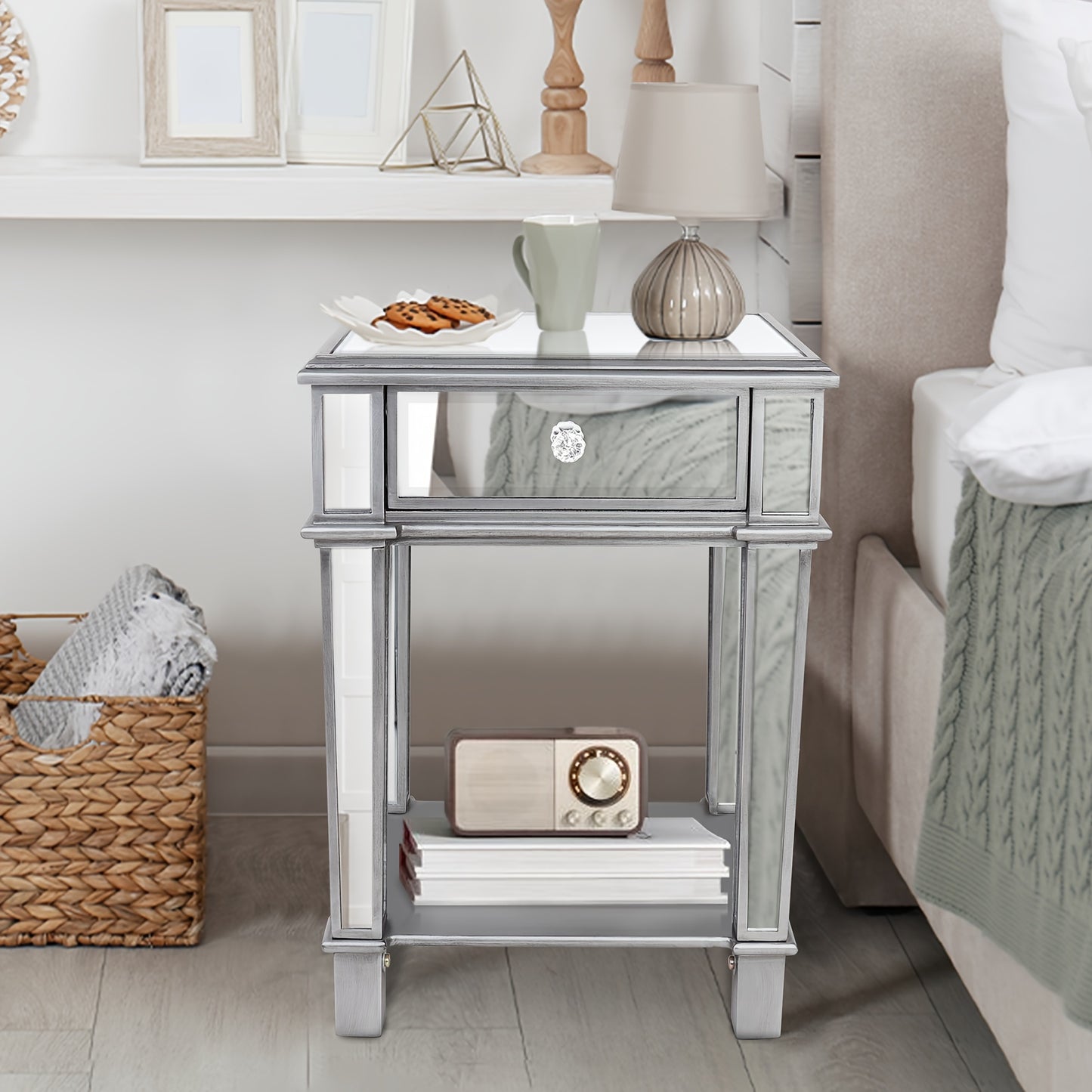 Nachtkastje – Bijzettafel – Sidetable – Opbergtafel – Nachtkast – Spiegelglas – 45x38x64 cm – Met Lade en Open Plank