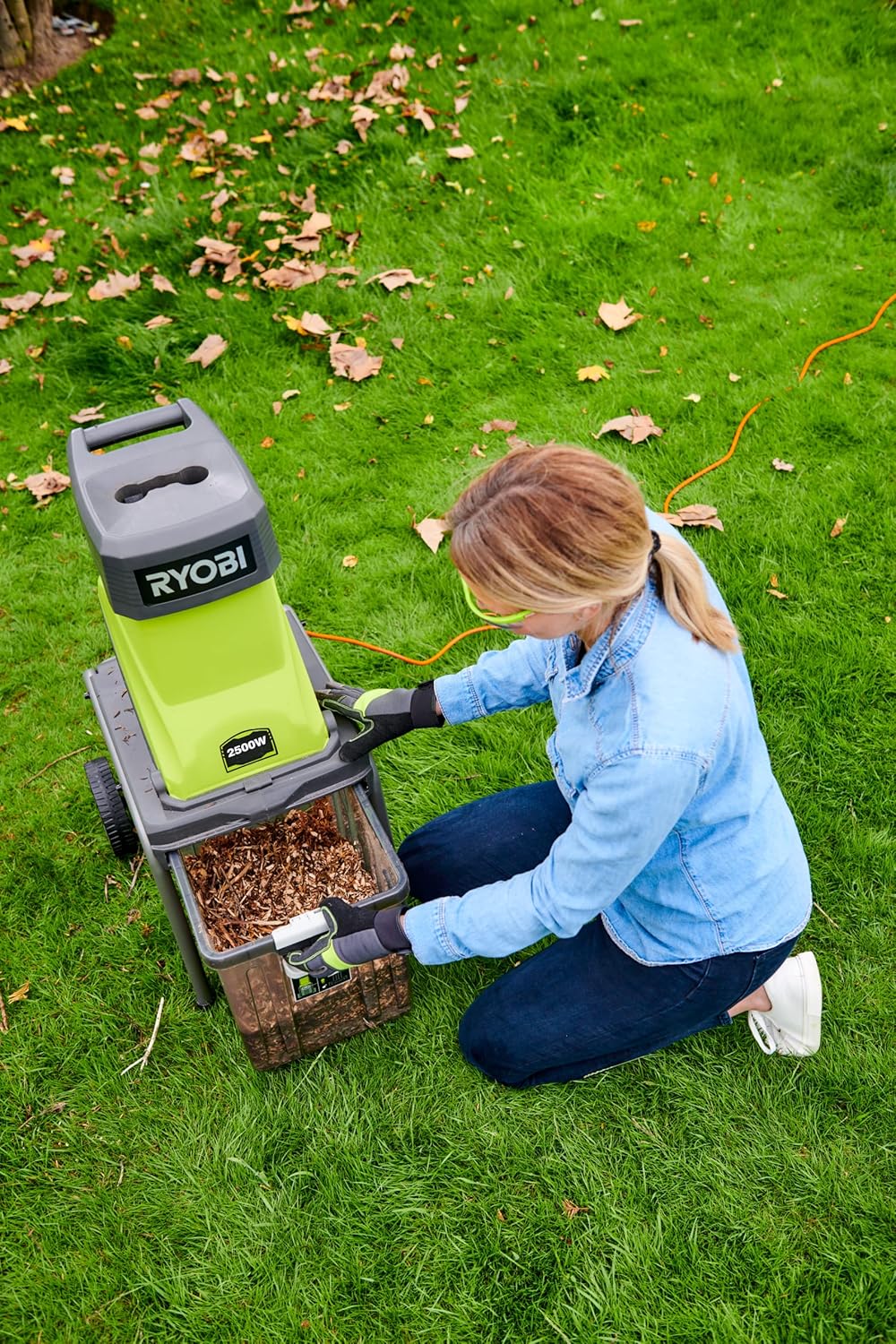 RSH2545B Tuinhakselaar, elektrische hakselaar, geschikt voor struiken, takken en andere zachte materialen, veiligheidsstopper, 2500 W, 40 l opvangbak